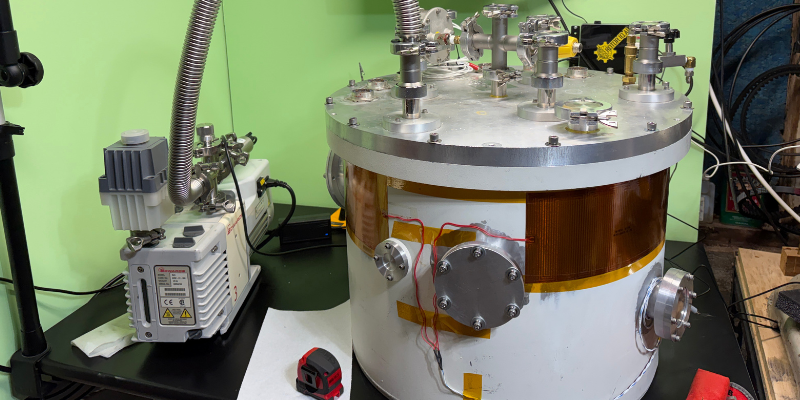 Surplus aerospace thermal vacuum chamber being restored for high-altitude balloon testing