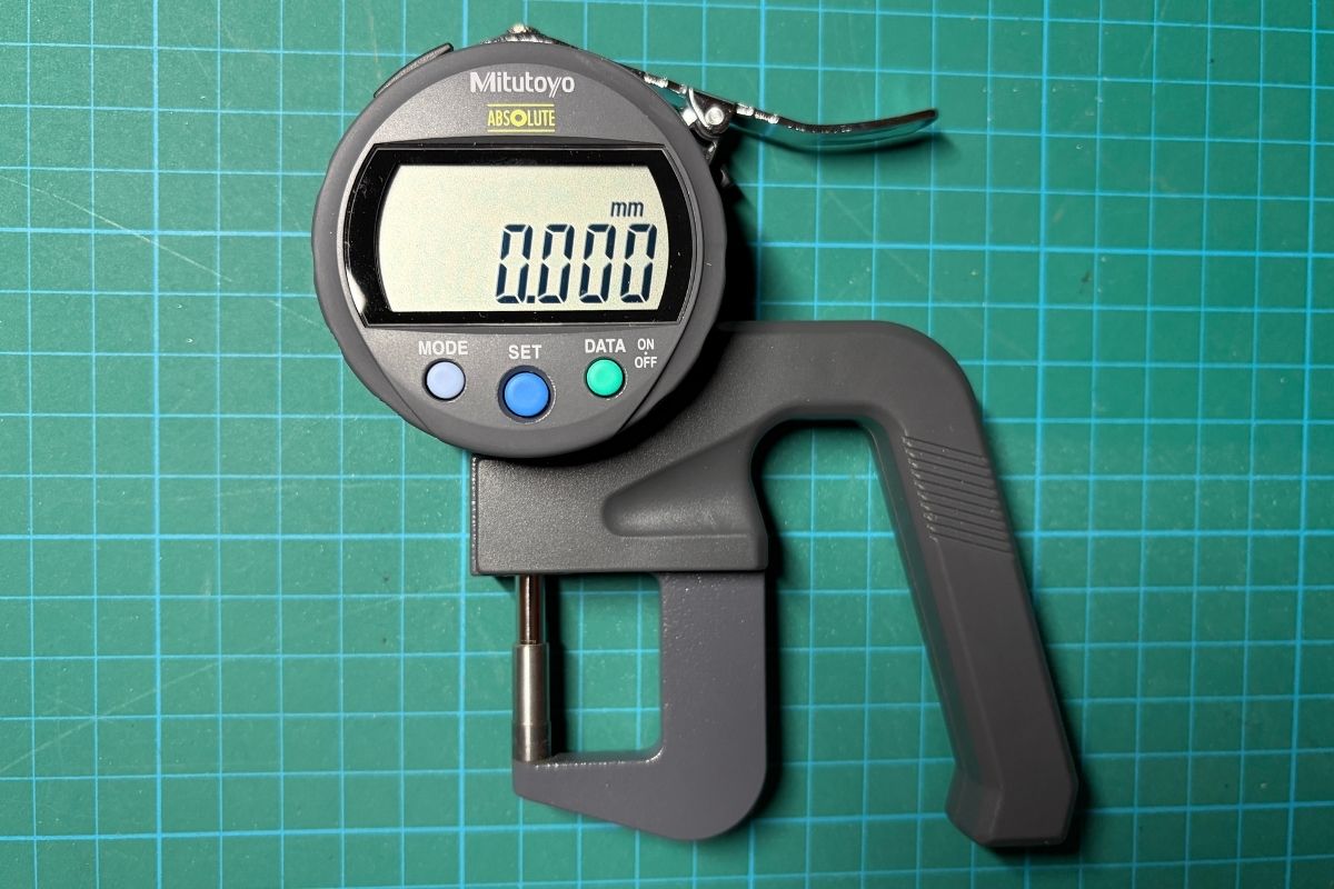 Mitutoyo 547-401 Digital Thickness Gauge 0-12mm 0.001mm resolution